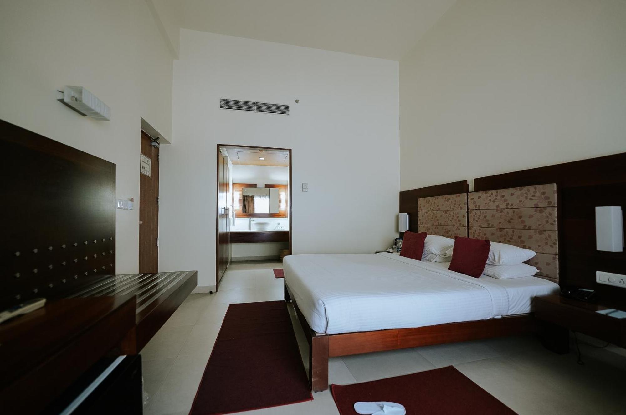 Hotel Devaragam By K P Namboodiri'S Guruvāyūr Εξωτερικό φωτογραφία